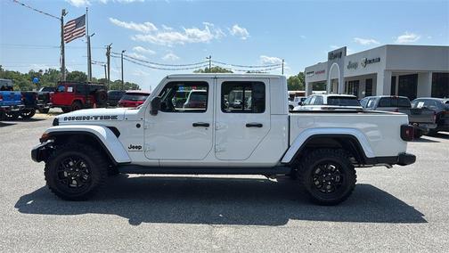 2025 Jeep Gladiator Sport