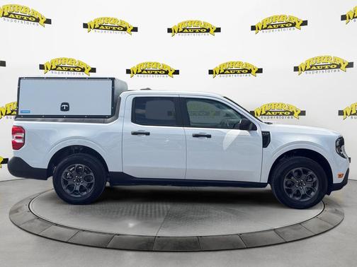 Oxford White 2025 Ford Maverick XLT