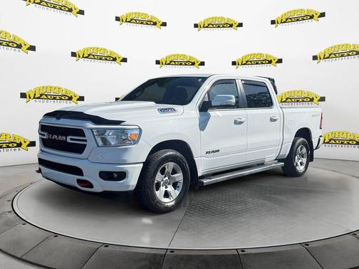 Bright White Clearcoat 2022 RAM 1500 Big Horn