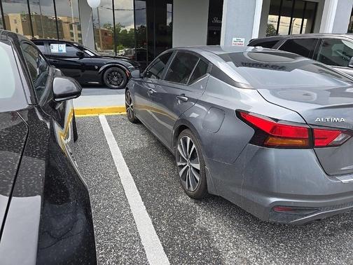 2021 Nissan Altima 2.0 SR