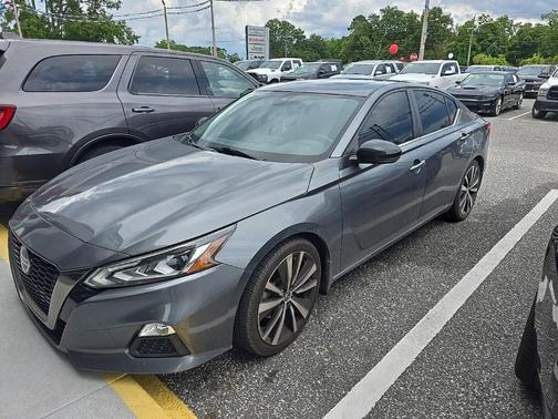 2021 Nissan Altima 2.0 SR