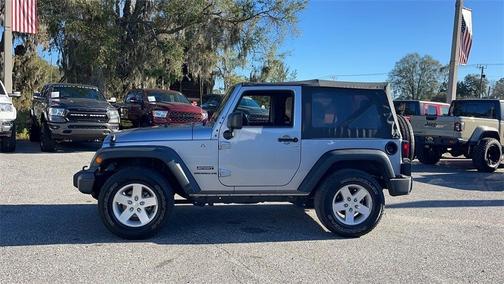 Photo 2 of 30 of 2017 Jeep Wrangler Sport