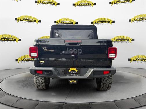 2022 Jeep Gladiator Sport