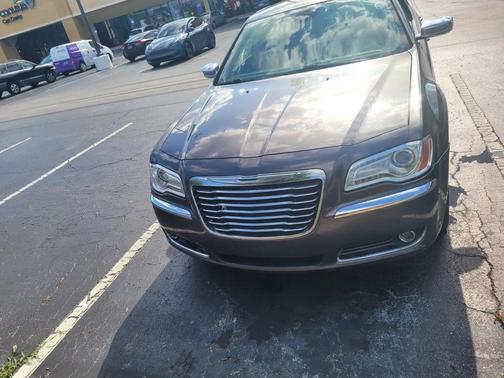 2014 Chrysler 300C Base