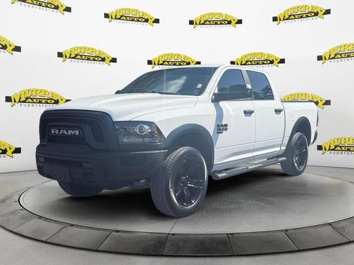 Bright White Clearcoat 2023 RAM 1500 Classic SLT