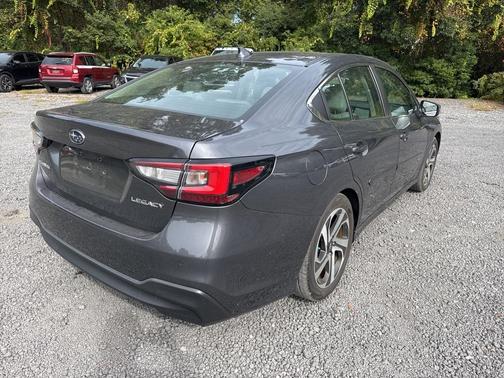 2022 Subaru Legacy 