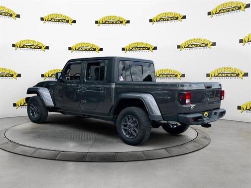 2025 Jeep Gladiator Sport