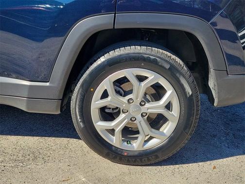 2024 Jeep Compass Sport