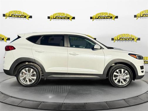 2021 Hyundai TUCSON SE