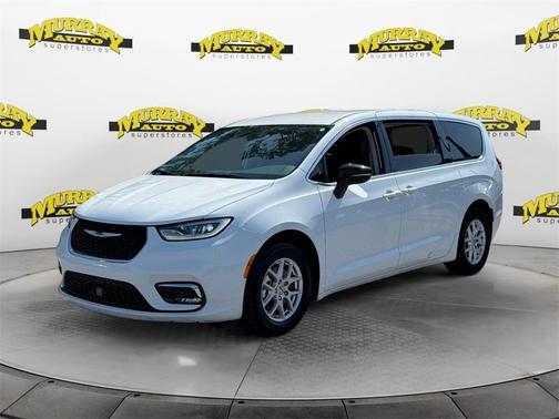 2024 Chrysler Pacifica Touring-L