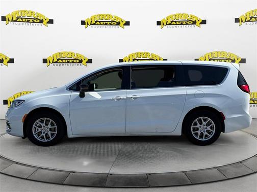 2024 Chrysler Pacifica Touring-L