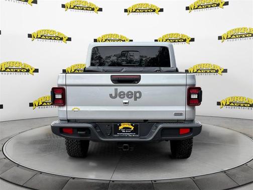 2022 Jeep Gladiator Overland