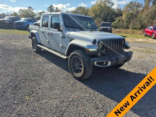 2022 Jeep Gladiator Overland