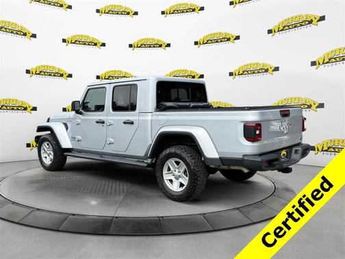 2022 Jeep Gladiator Overland