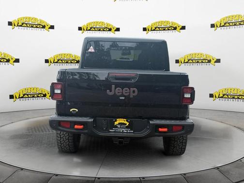 Black Clearcoat 2026 Jeep Gladiator Mojave