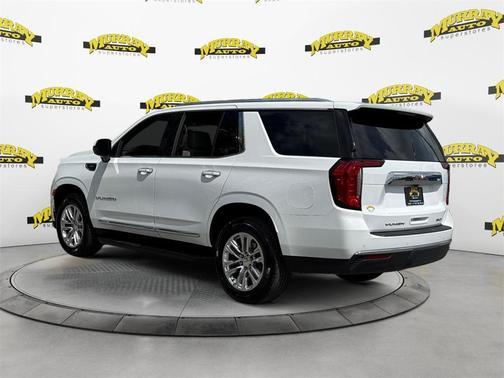 2023 GMC Yukon SLT