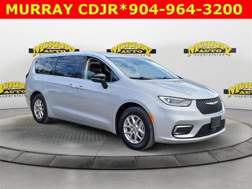 2024 Chrysler Pacifica Touring-L