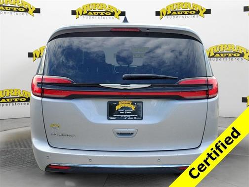 2024 Chrysler Pacifica Touring-L