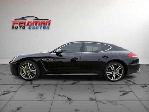 2014 Porsche Panamera 4