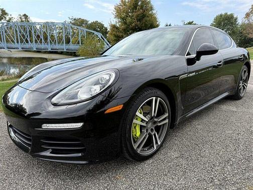 2014 Porsche Panamera 4