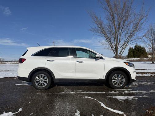 2019 Kia Sorento LX