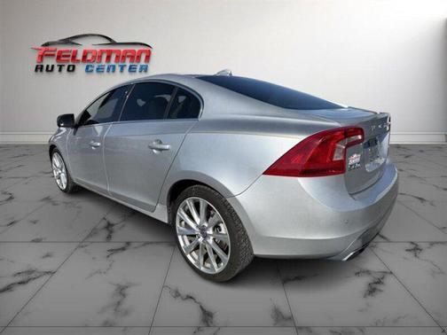 2016 Volvo S60 Inscription T5 Drive-E Platinum