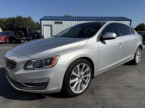2016 Volvo S60 Inscription T5 Drive-E Platinum