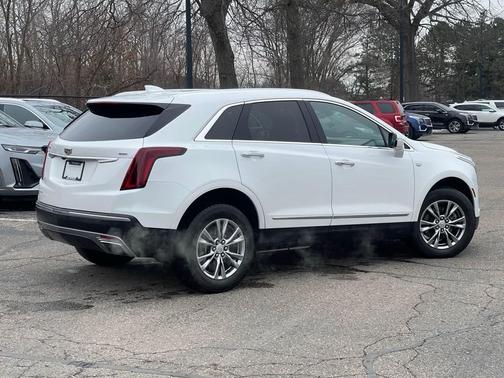 2023 Cadillac XT5 Premium Luxury