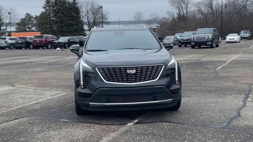 2022 Cadillac XT4 Premium Luxury