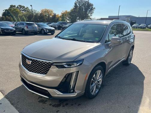 2022 Cadillac XT6 Premium Luxury AWD
