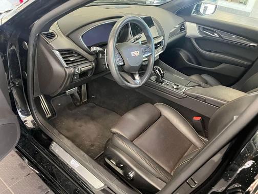 2023 Cadillac CT5 Sport