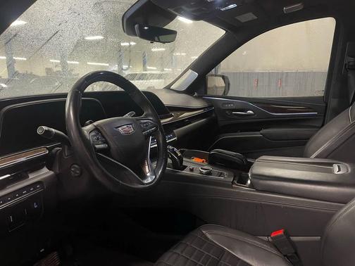 2023 Cadillac Escalade Sport Platinum