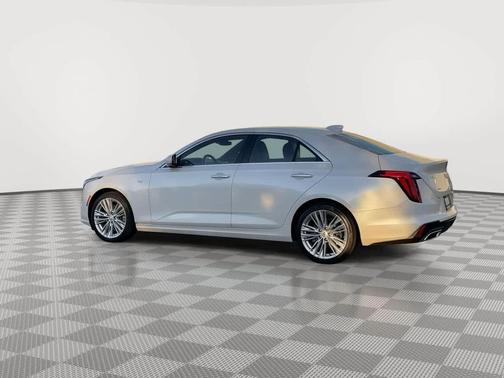 2023 Cadillac CT4 Premium Luxury