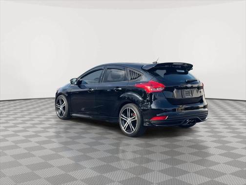 2017 Ford Focus ST ST