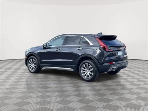 2022 Cadillac XT4 Premium Luxury