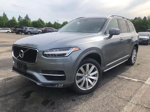 Osmium Grey Metallic 2016 Volvo XC90 T6 Momentum