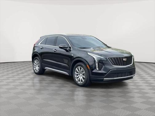 2022 Cadillac XT4 Premium Luxury