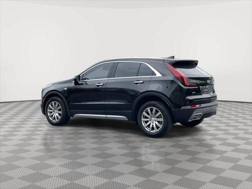 2022 Cadillac XT4 Premium Luxury