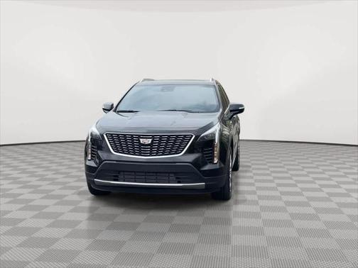 2022 Cadillac XT4 Premium Luxury