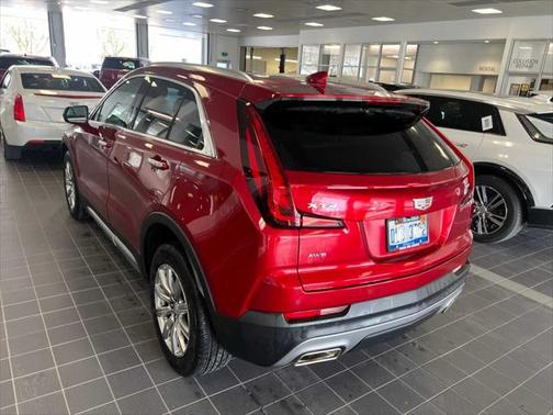 2022 Cadillac XT4 Premium Luxury