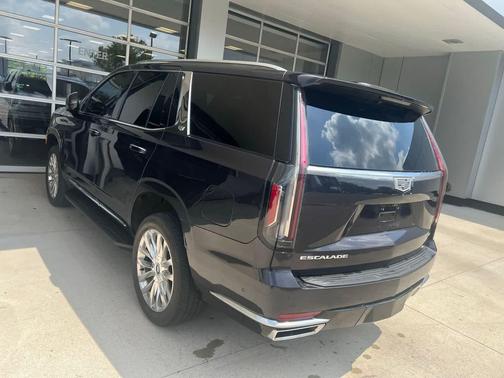 2022 Cadillac Escalade Premium Luxury