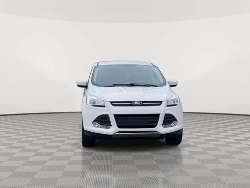 White Platinum Tricoat 2014 Ford Escape SE