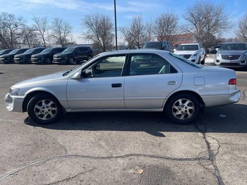 2001 Toyota Camry LE