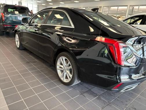 2023 Cadillac CT4 Luxury