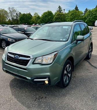 Jasmine Green Metallic 2017 Subaru Forester 2.5i Premium
