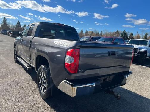 2015 Toyota Tundra SR5