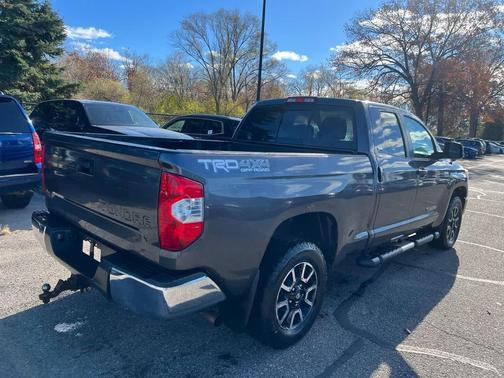 2015 Toyota Tundra SR5
