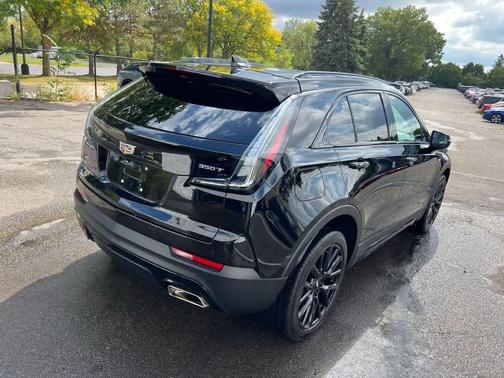 2022 Cadillac XT4 Sport