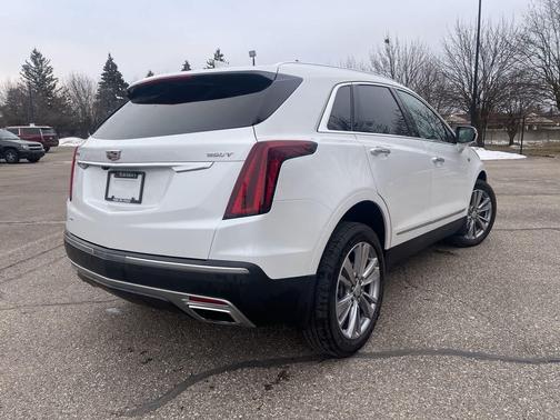 2023 Cadillac XT5 Premium Luxury