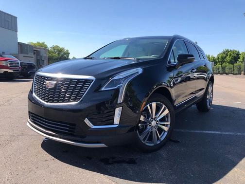 Stellar Black Metallic 2023 Cadillac XT5 Premium Luxury